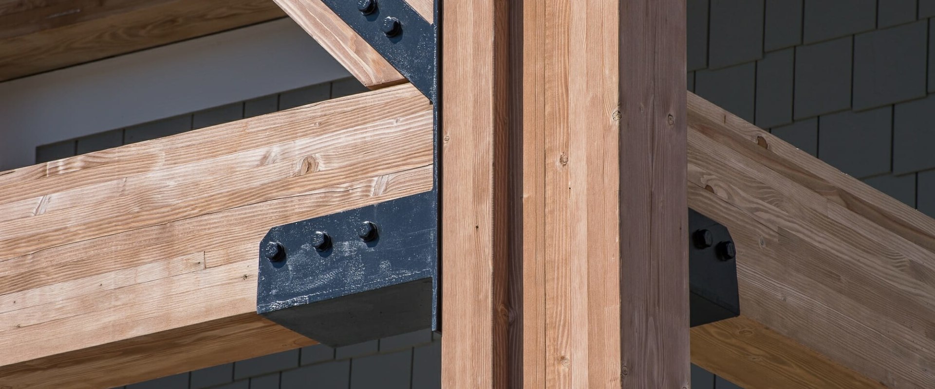 Is it cheaper to build with steel or lumber?
